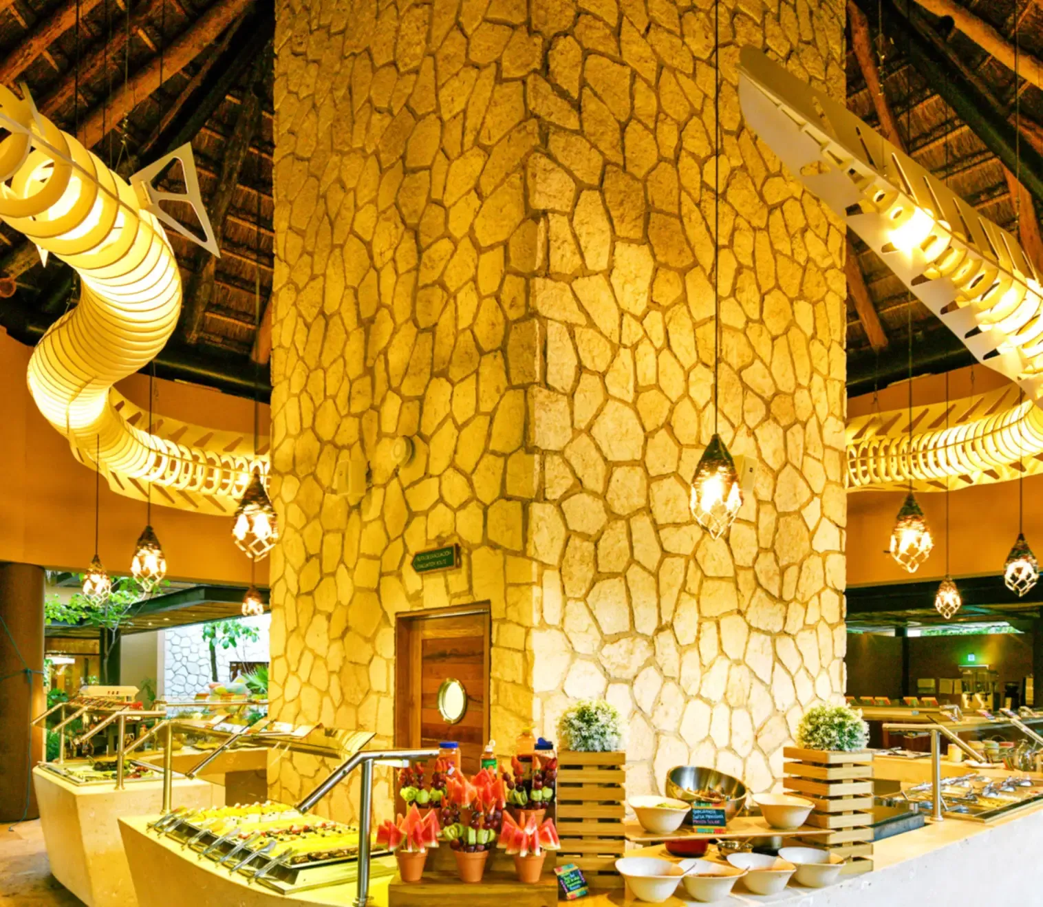 La Xentral food hall